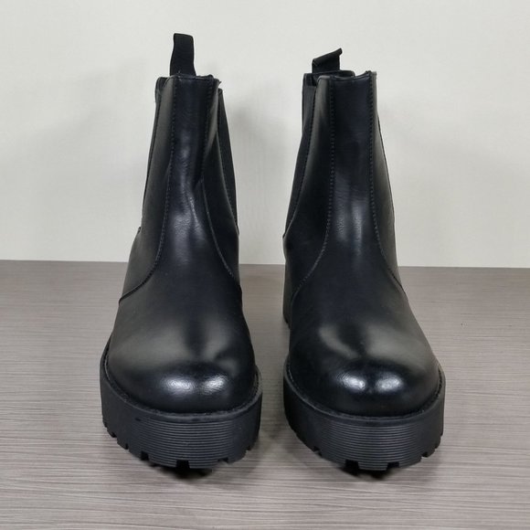 Dirty Laundry Maps Lug Sole Chelsea Booties, Black Faux Leather, Womens Size 9 M - Picture 2 of 11